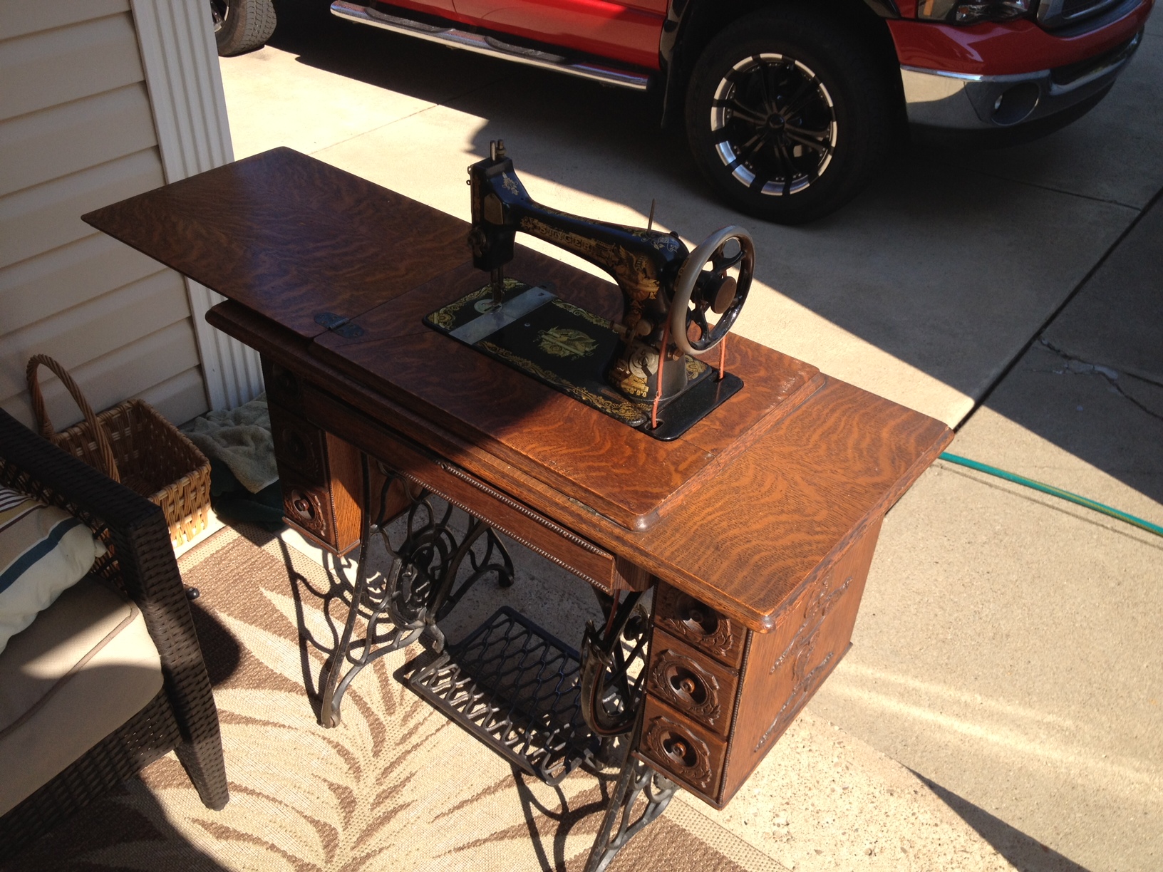 1911 Singer Sewing Machine antique appraisal | InstAppraisal